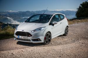 Ford Fiesta ST200 2016 года